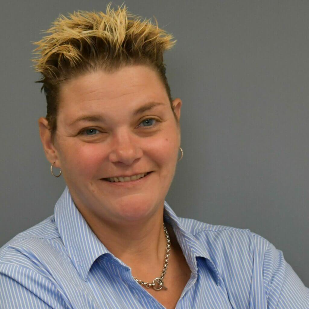 Headshot of Jennifer Godoski